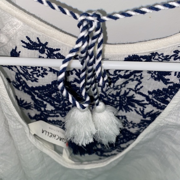 H&M COACHELLA official collection white with blue accents shirt. Size 6. - Picture 5 of 5